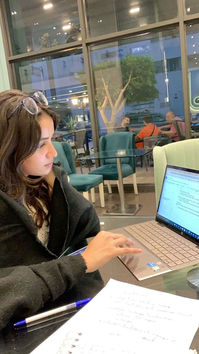 salmakhatunn's tweet image. I spent over 100 hours exploring the internet.
Here are 10 Websites that seem illegal to know, but they're completely legal:↓