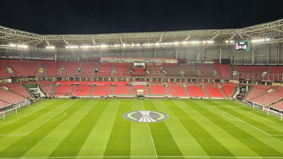 3 saat önceden stadyuma girdim. Bilmeyenler ne anlar Samsunspor aşkı nedir.
<a href="/Samsunspor/">Samsunspor 🇹🇷</a> 
<a href="/samsunspormarkt/">SS Markt</a> 
#SAM&amp;FCDK