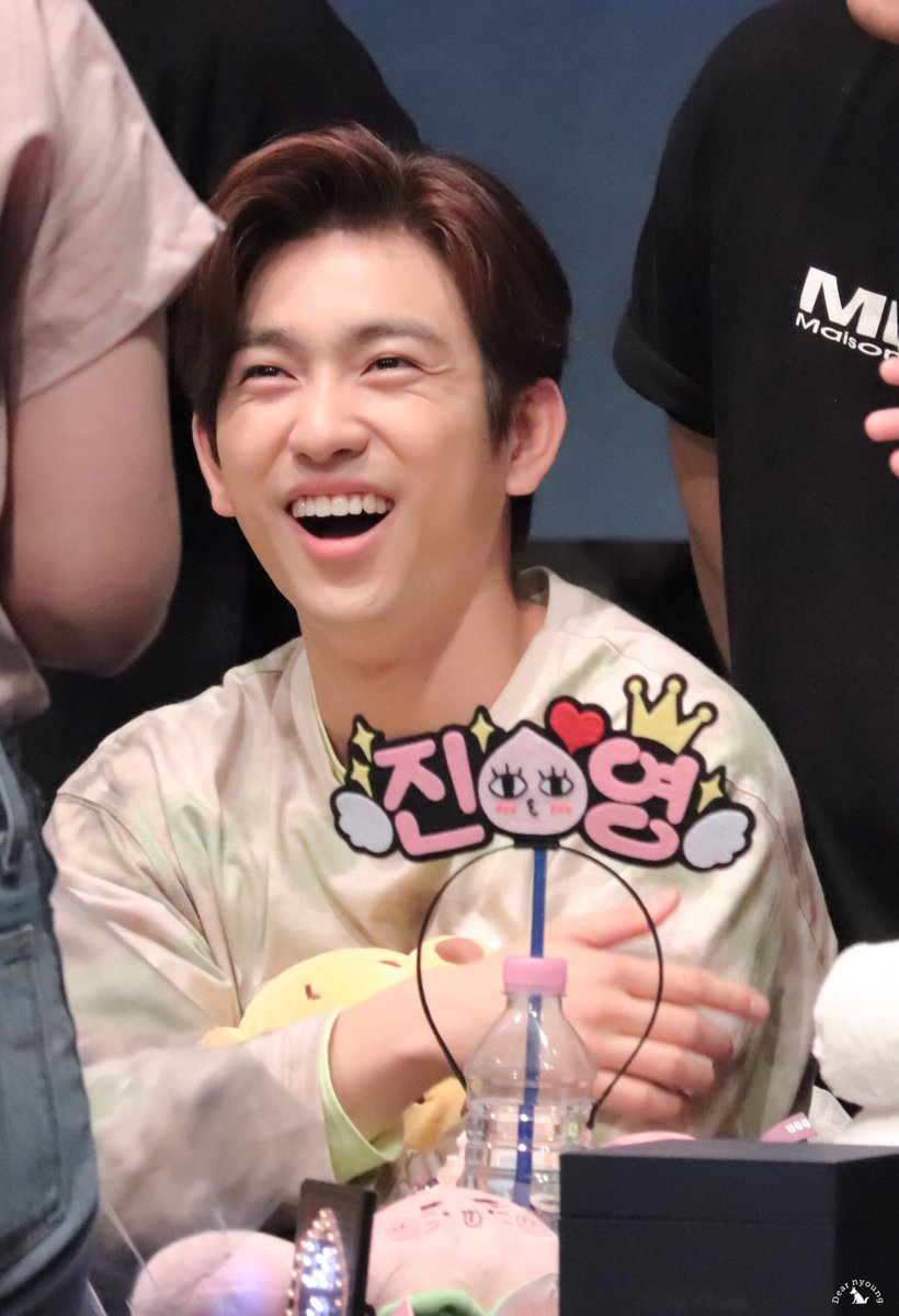 크게 웃는 모습이 예쁜 남자🍑
#2025MAMAVOTE #GOT7