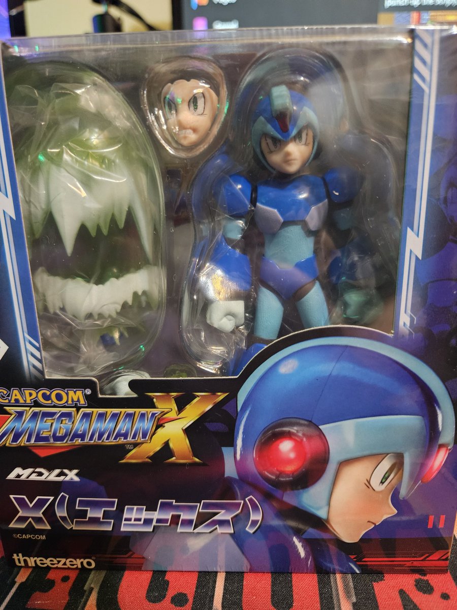 level_dad's tweet photo. I finally got the ThreeZero Megaman X figure in the mail yesterday. I can't wait to see how it compares to the D-Arts version. I hope we get a Zero and Sigma. #Megaman @threezeroHK @CapcomUSA_ https://t.co/d6SB1ycXXy