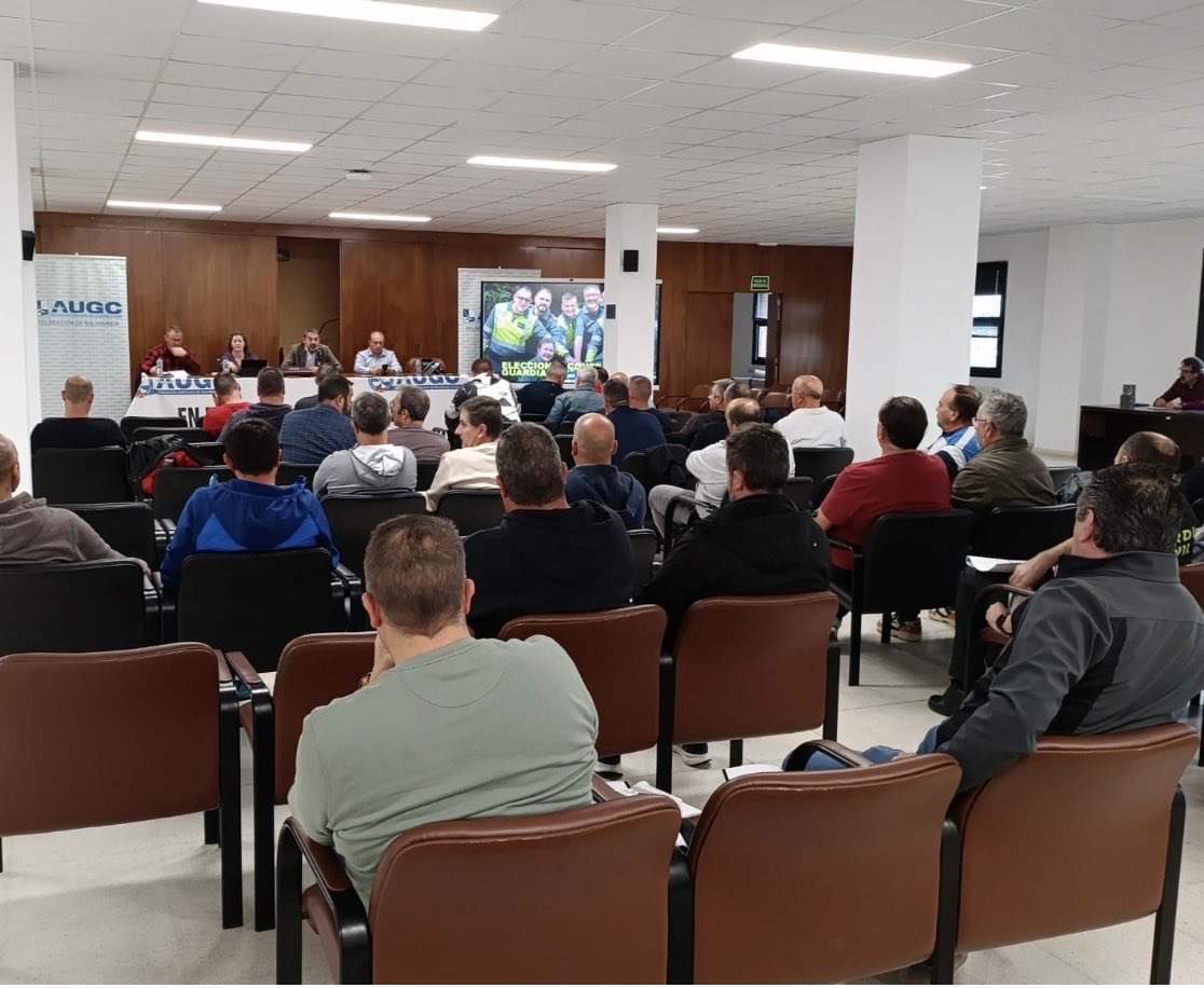 augc_salamanca's tweet photo. @augc_salamanca comienza su Asamblea General, gracias a todos sus asistentes. Vuestra fuerza es la nuestra. Seguimos luchando por los derechos de todos los Guardias Civiles. @AUGC_Comunica 
#VotaAUGC 
#AUGCContigo https://t.co/rWzHbh50H4