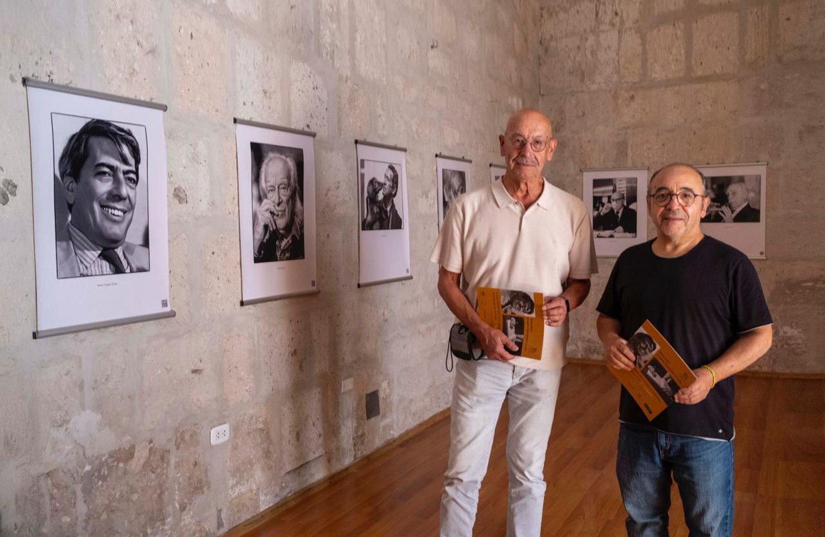 rapbacadiz's tweet photo. La Real Academia de Bellas Artes de Cádiz presenta en  el X Congreso Internacional de la Lengua Española que se celebra en la ciudad de Arequipa, una exposición de fotografías de escritores que han sido mensajeros de la lengua española en el mundo https://t.co/nbZ3frTT2Z
