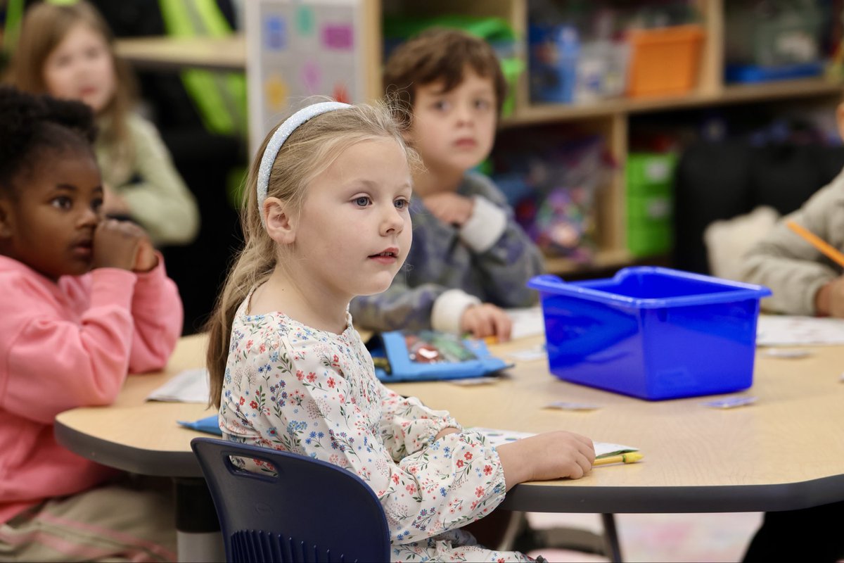 apssupt's tweet image. Today, I enjoyed my visit to Garden Hills Elementary School! I enjoyed watching students demonstrate their enthusiasm for learning and the community spirit cultivated by school staff. Keep up the dedication to #APSexcellence!