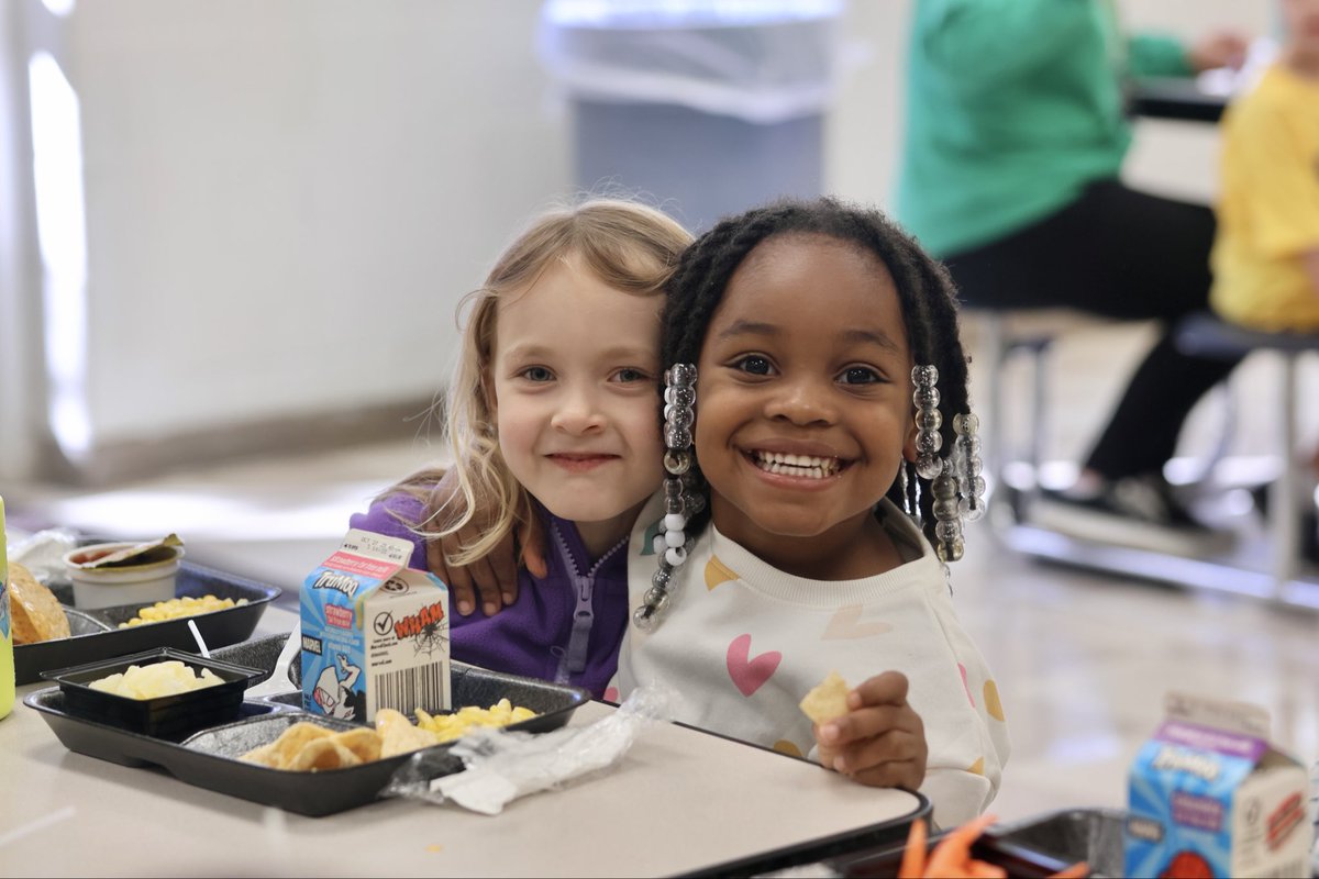 apssupt's tweet image. Today, I enjoyed my visit to Garden Hills Elementary School! I enjoyed watching students demonstrate their enthusiasm for learning and the community spirit cultivated by school staff. Keep up the dedication to #APSexcellence!