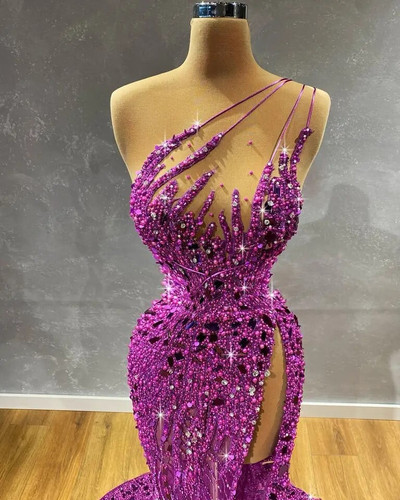 brawny_1210's tweet photo. This hot pink, crystal, embellished gown is pure glamour and confidence, bold, radiant, and absolutely shows topping💃👑💎 https://t.co/PpeGo15sY1