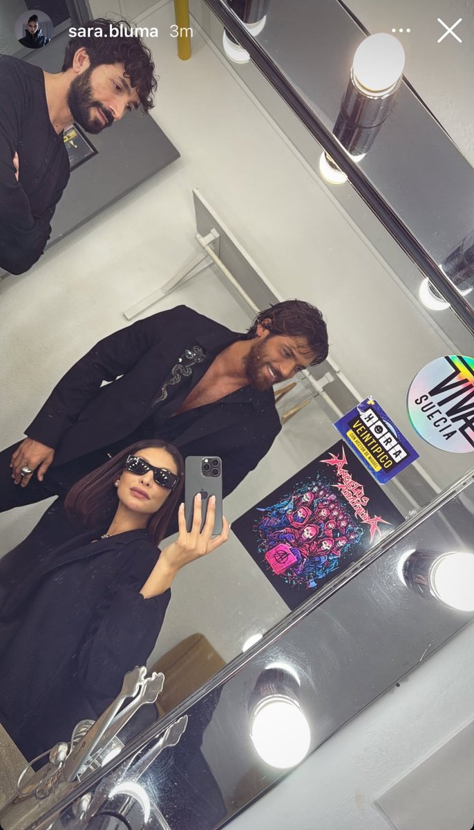 🇪🇸📺| #CanYaman prepare for shooting of tonight’s episode of talk show La Revuelta on La1 Spain.