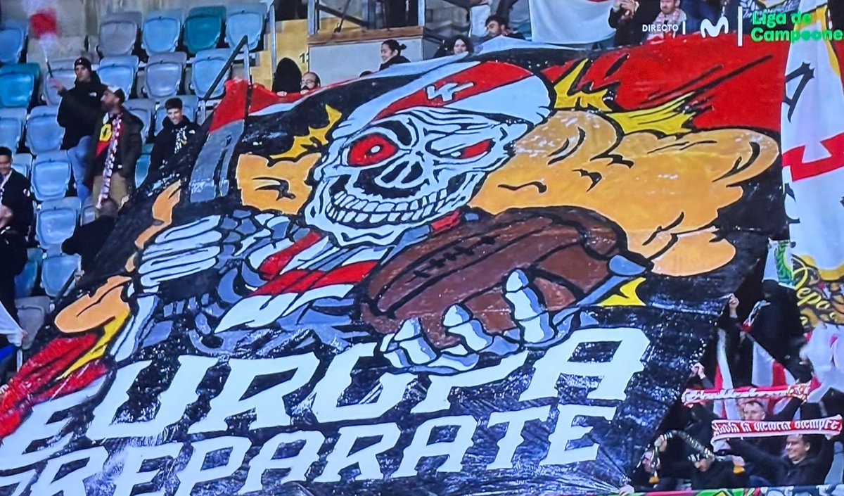 🏴‍☠️⚡️ “Europa prepárate” el TIFO DE LOS AFICIONADOS DEL RAYO EN GOTEMBURGO!!