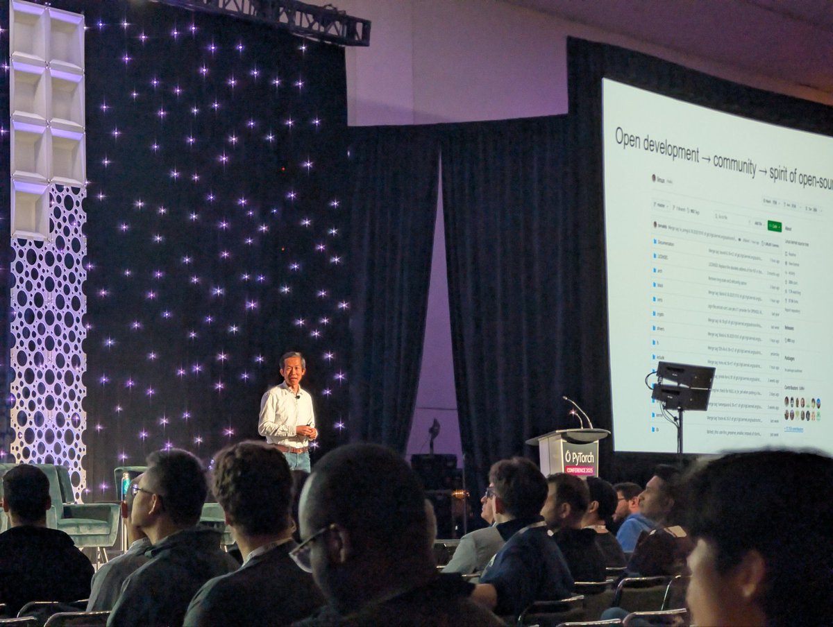 paxxman's tweet image. #PyTorchCon #PyTorchLive @PyTorch morning keynote Thursday October 23 the Marin Open Source AI model