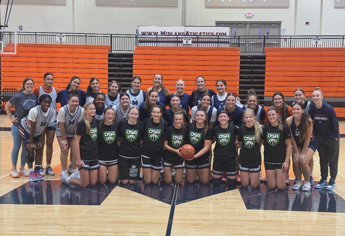 crusader_girls's tweet photo. Our OSA 8th Elite Clanton group had a great time competing against Midland University this week! Way to work girls💪 https://t.co/6olNVQKRLG