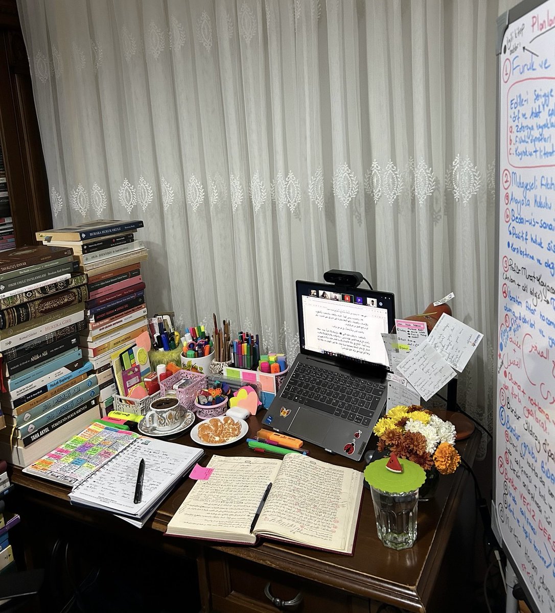 mukaddesdrk's tweet image. 📍Çalışacaksın
CANIN ÇIKACAK
Herkes öyle çalışıyor.📚

◾️(Prof. Dr. İlber Ortaylı-78)