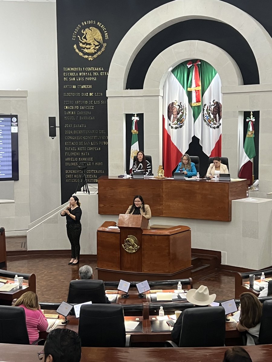 Paty_Aradillas's tweet image. Presente Punto de Acuerdo con el objetivo de exhortar respetuosamente a los 59 Municipios del Estado de San Luis Potosí, para que en virtud de sus atribuciones, expidan los reglamentos en materia de protección animal, en caso de no contar con el mismo. 🧏🏻♀️🐶🐱🐯🙉🐼