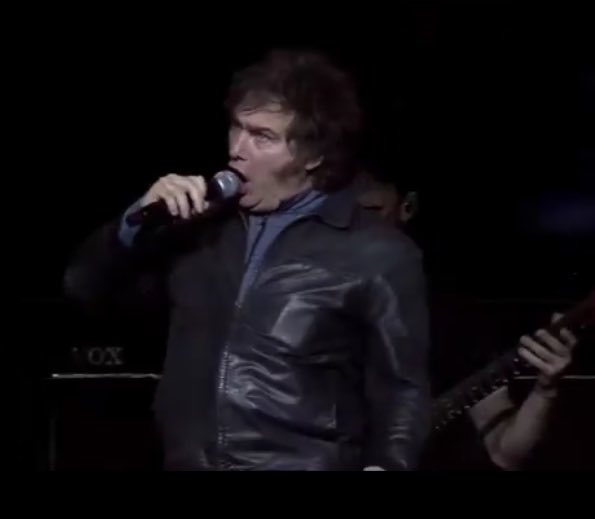 marisin_ok's tweet image. Vamos a tener que pasarles mejores fotos a los yankis porque si van a mofarse que se mofen bien