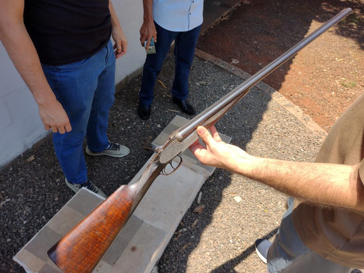 Un amigo de Brasil 🇧🇷 luce orgulloso su AYA que después de varias décadas funciona perfectamente, como el primer día.
Obrigado! 
#ayamarcaespaña #ayabrasil #ayanoserinde #aya19152025 #ayawillneveraurrender