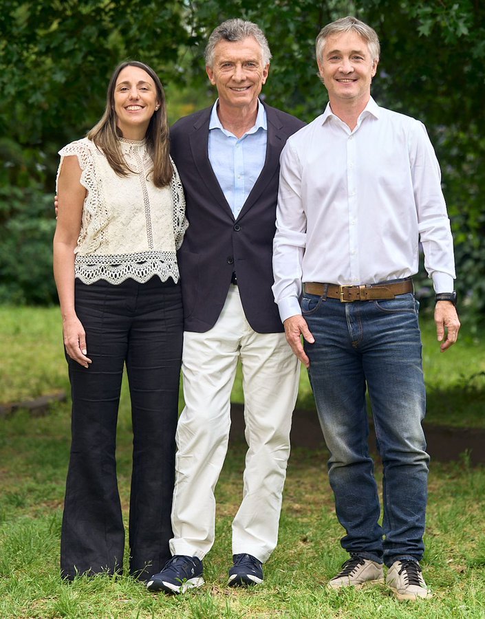 Banco al Macri que se la juega por el país. 💛