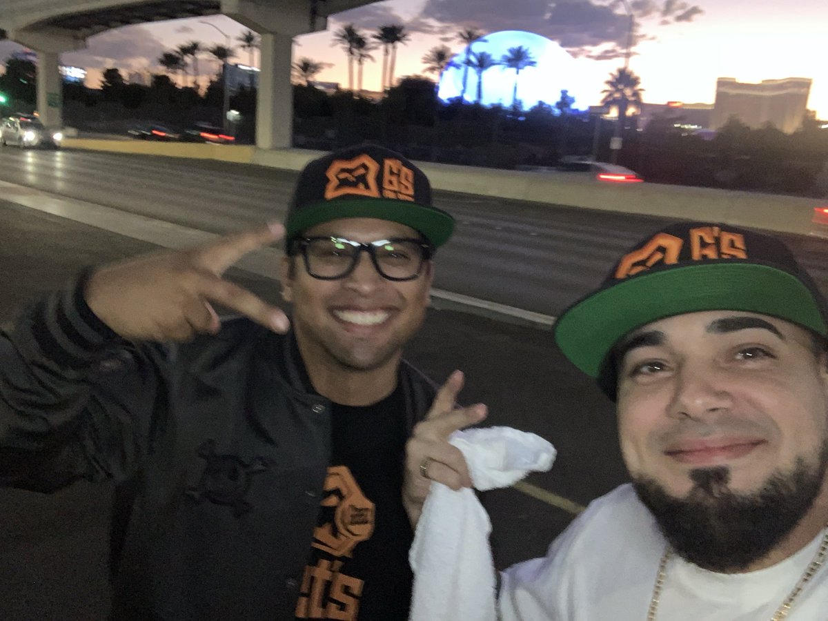 Got to link up with my guy <a href="/KevBroSol/">Kev 👾🦍</a> last night  another gem from the <a href="/ApeOlogyLounge/">ApeOlogy</a>