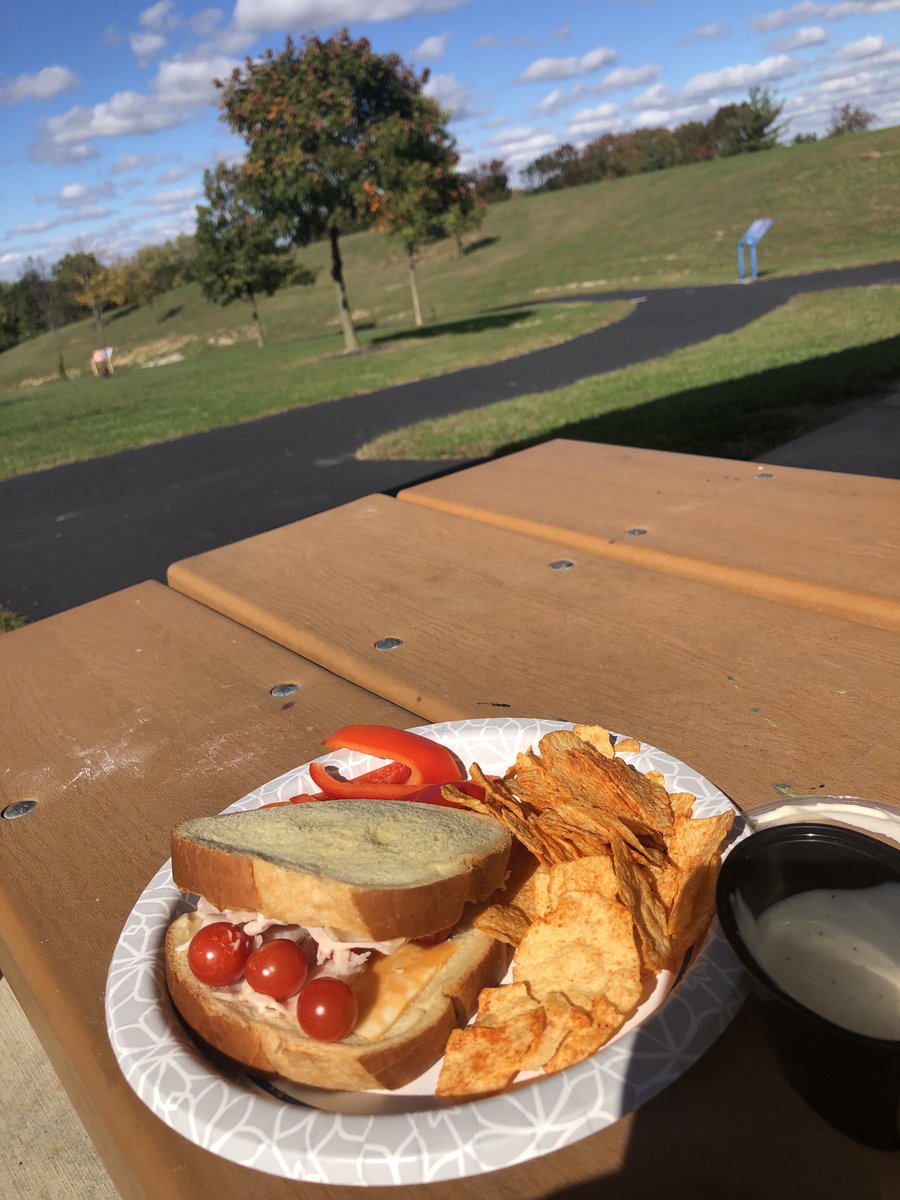 Found some cherry tomatoes at park. Washed off and added to my turkey sandwich 😌