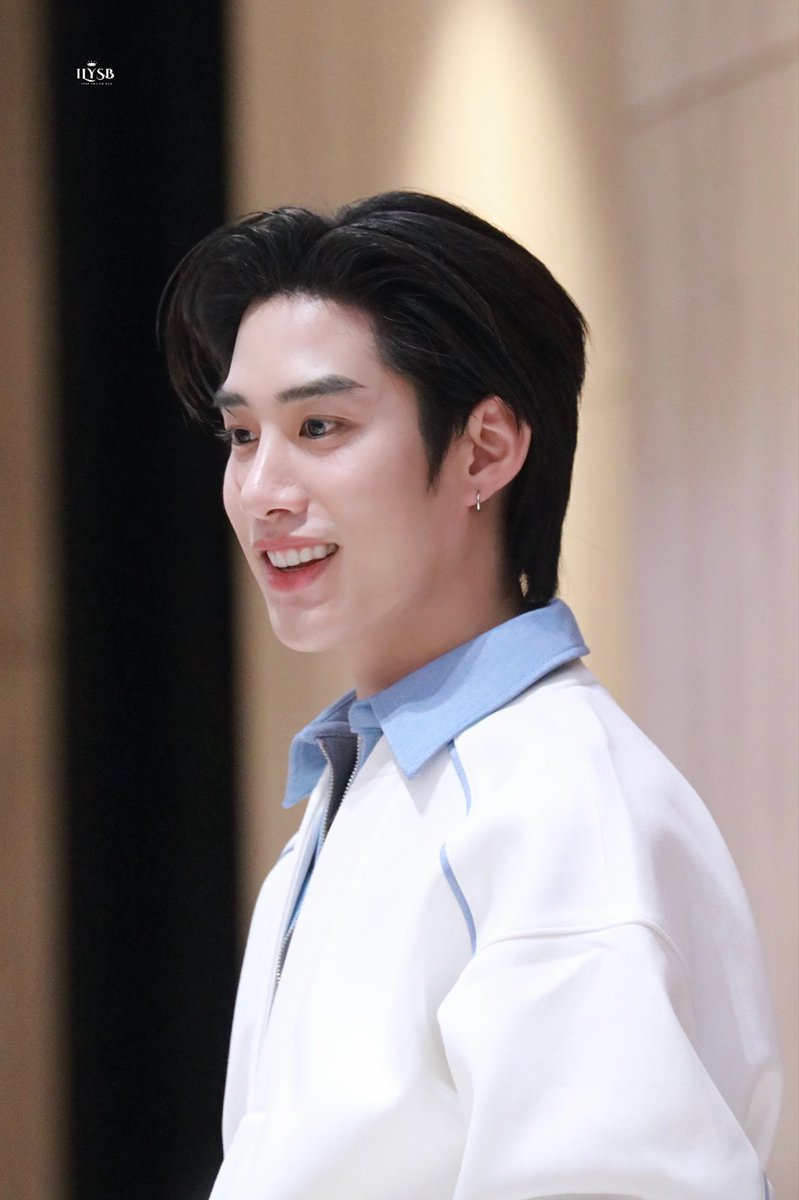 f_ilysb's tweet image. หล่อจนสิ้นสติ😭😭

TLEFIRSTONE AT EFM
#TleFirstonexEFMFANDOMLIVE