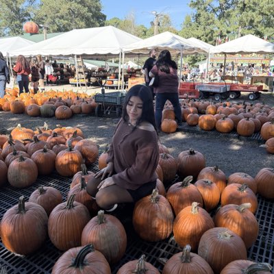 Tayli_vg's tweet photo. 🍂🤎 https://t.co/5r0JWSBTd4