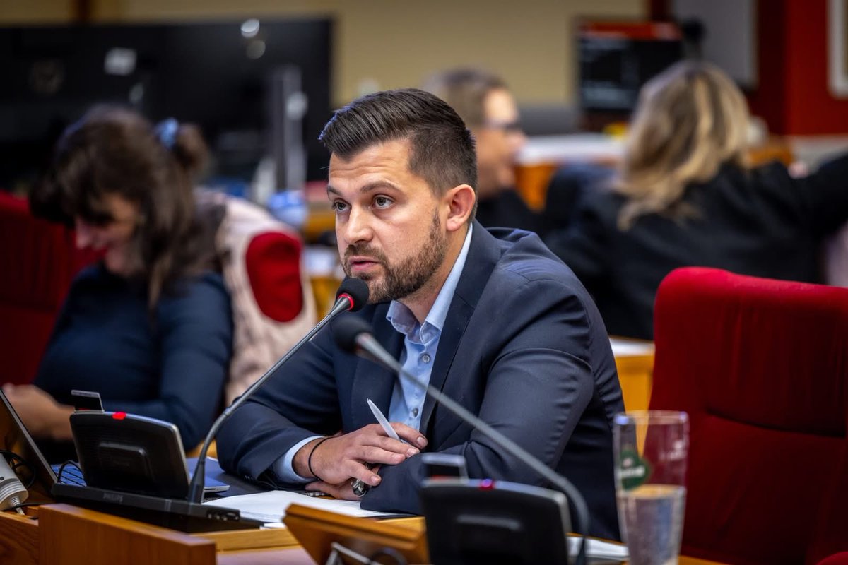 Jan Hušbauer tweet media