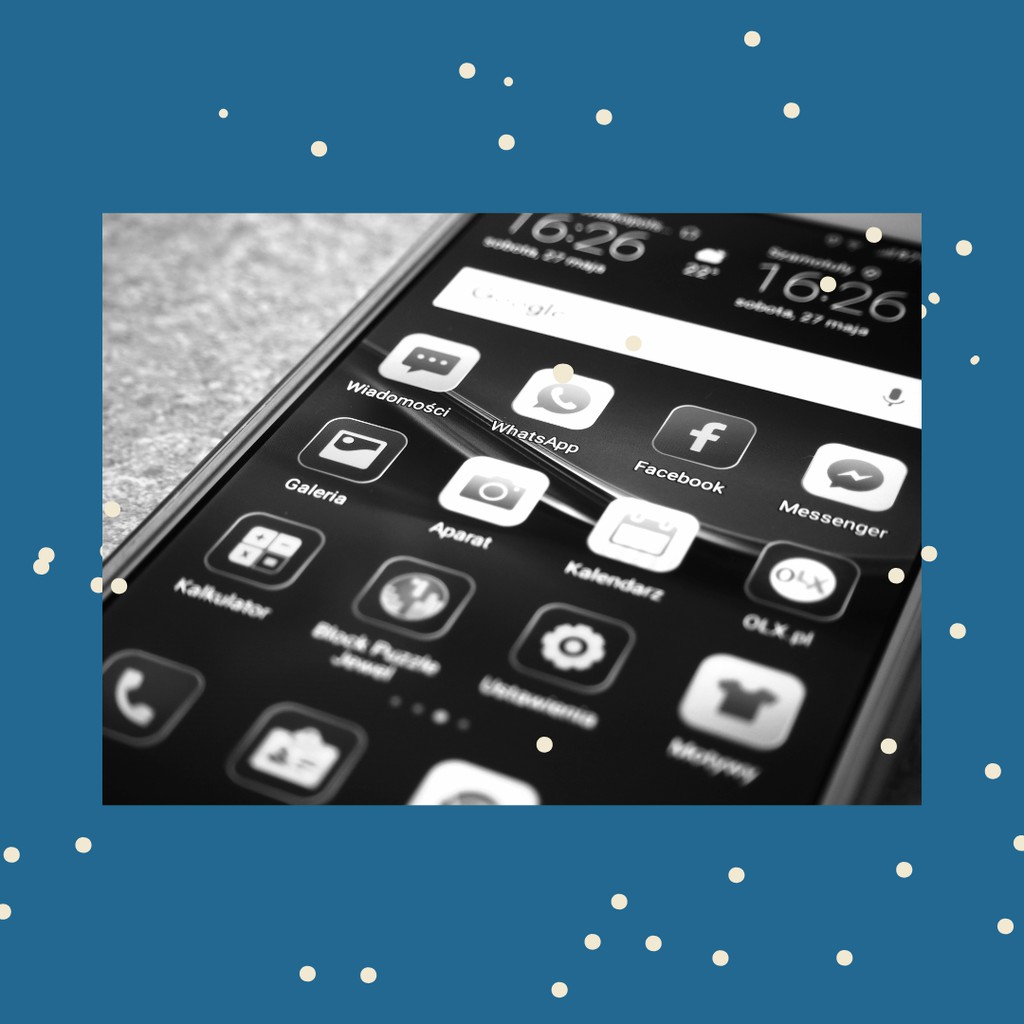 OneLitPlace's tweet image. Raise your hand if you typically go down not one but several rabbit holes when you pause your writing to do "research" (so all of us?) See why handwriting wins (this time, hands down). Read the full article: lttr.ai/AYLcL

#distractionfreewriting #firstdraft #amwriting