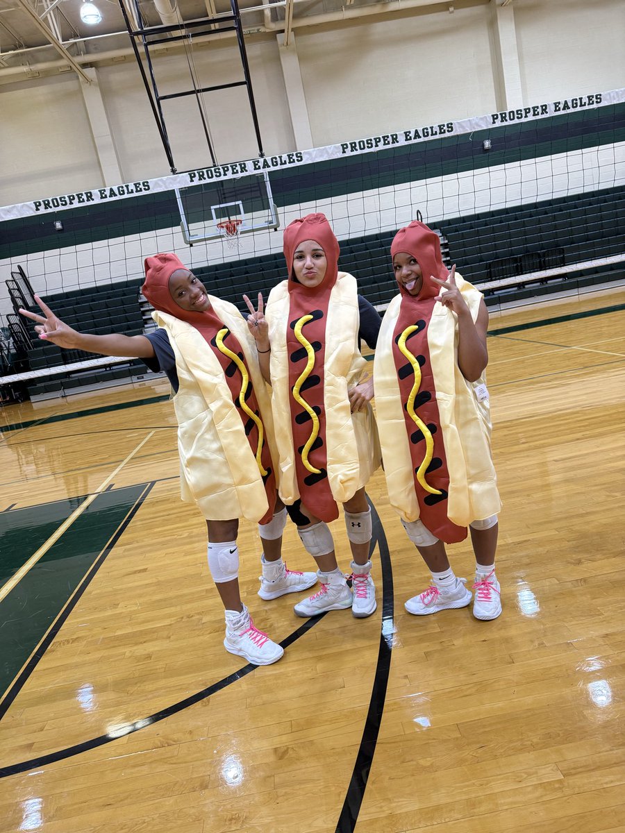 prospervb's tweet image. We had a spooky good time at our Halloween themed practice this morning  👻🎃🌭🐈🧂
#PVB #FaithintheFight #PHS #Spooky