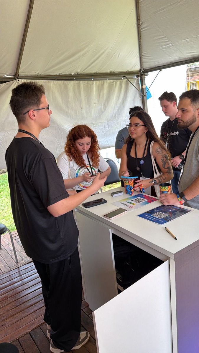 The second day of Iguassú Inova 2025 is with the same enthusiasm as the first and our <a href="/Polkadot/">Polkadot</a> booth, was a meeting point for curious minds, entrepreneurs, and technology enthusiasts.

It's incredible to see the growing interest in understanding how Web3 and interoperability can