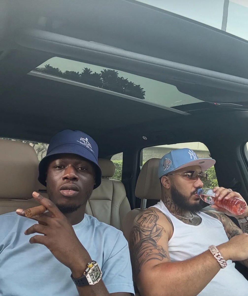 Willput7's tweet photo. smoke jamba,i’m never sniffing
#jhus
#mixtapesoon https://t.co/h096rqfTLa