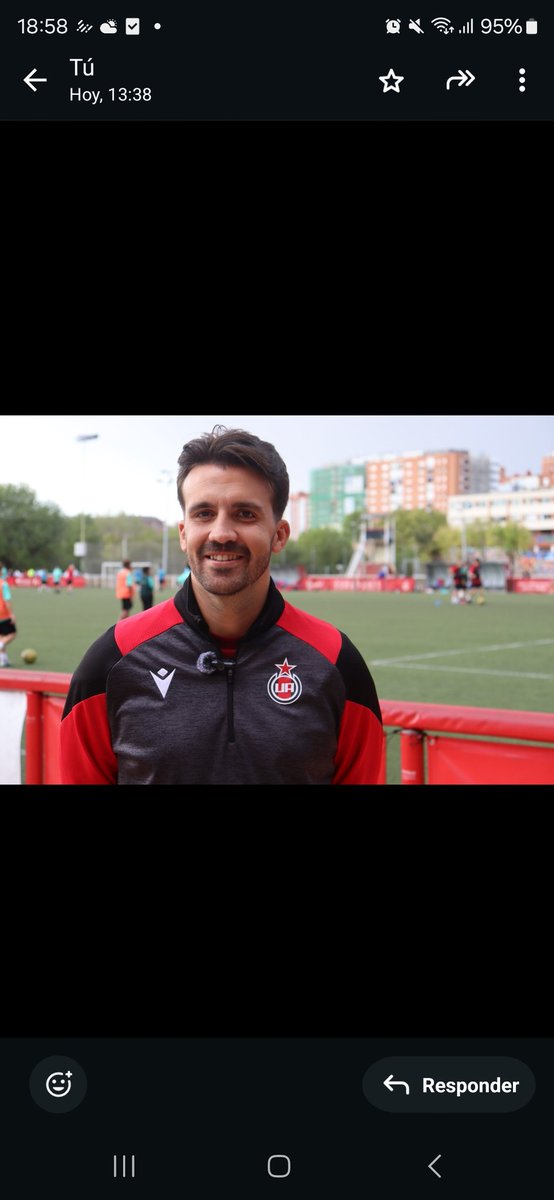 __luciaperezz's tweet photo. ENTREVISTA| 

🎥 @aminambres11: "El gen Adarve existe. Y se contagia"

💻 @poblafm. El mister del juvenil A del @UnionAdarve nos cuenta en este vídeo como está siendo el inicio de temporada. Y mucho más! 

⬇️
https://t.co/rOplUWqWXi https://t.co/VEedqYFNum