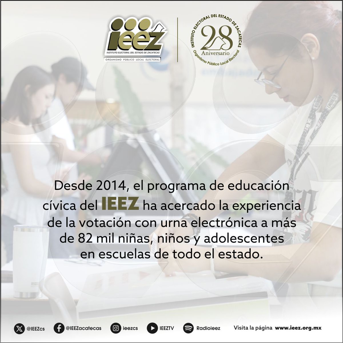 IEEZcs's tweet image. 🗳️ El IEEZ impulsa la educación cívica en las escuelas mediante programas que acercan a la niñez y juventud a la experiencia del voto.
Con las elecciones escolares con urna electrónica, viven un proceso ágil, seguro y con resultados precisos. #EducaciónCívica #IEEZ
