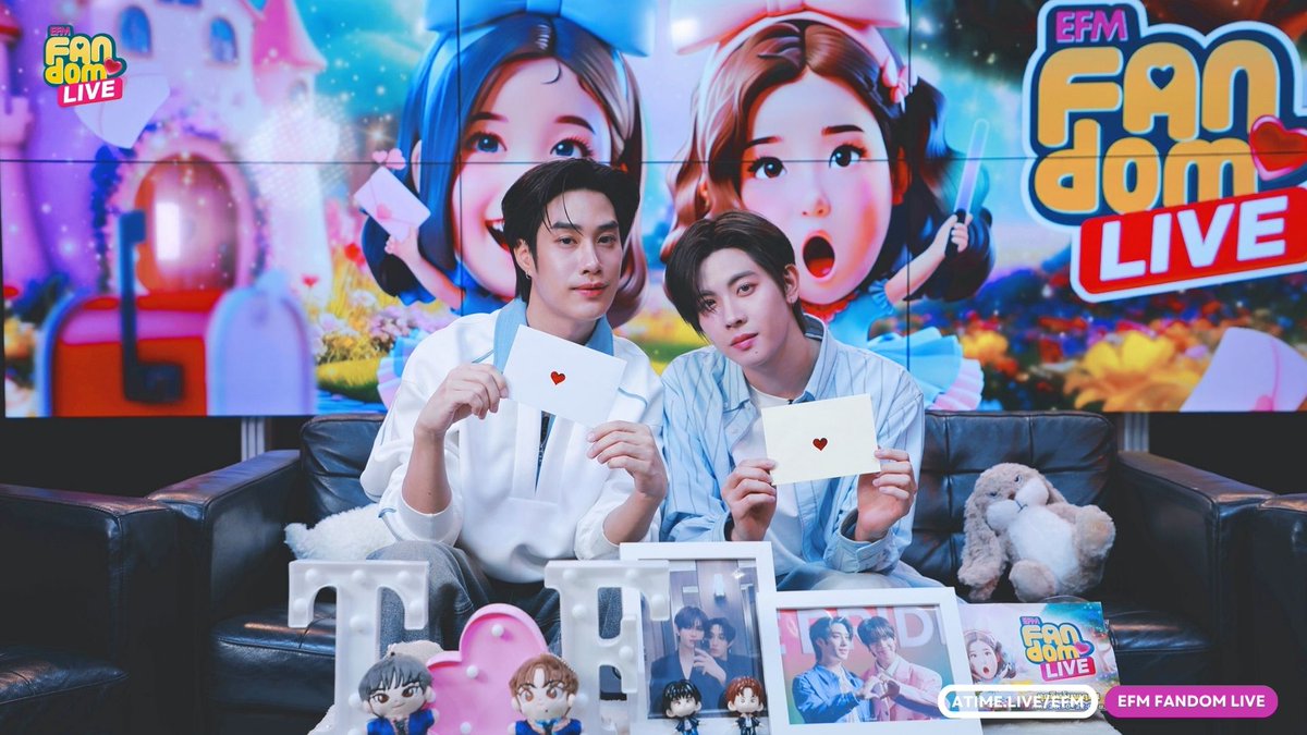 EFM_STATION's tweet image. คำขอบคุณน่ารัก ๆ จาก #เติ้ลเฟิร์สวัน ส่ง... ถึงชาวติดฝน☔️
ผ่านจดหมาย 💌 2 ฉบับนี้ 💚🩷 กดเข้ามาอ่านกันได้เลยย 

TLEFIRSTONE AT EFM
#TleFirstonexEFMFANDOMLIVE #EFMFANDOMLIVE #TleFirstone #เติ้ลเฟิร์สวัน #TLE_mtm #Firstone #FANDOM_Loveletters #EFM #EFM94