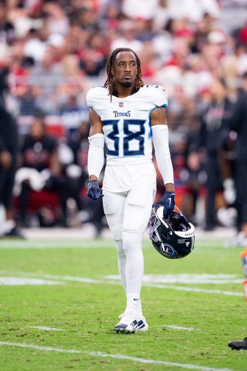 Titans have placed L'Jarius Sneed on IR with a quad injury 