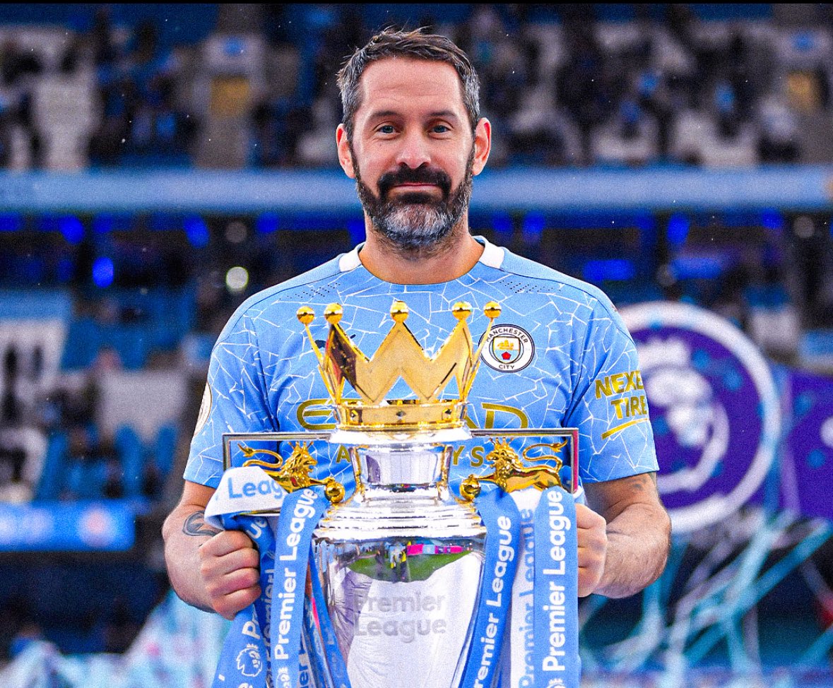 FabrizioRomano's tweet image. 🚨💙 Official: Scott Carson announces his retirement from professional football.
107 mins on the pitch for Man City, 12 trophies.