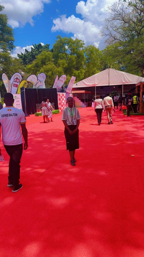 allen_namwase's tweet photo. Here to share my #Day1 in flame 1,2&3, Vs how it ended by meeting Minister of @MEMD_Uganda, on #Day3 of the #REC25&EXOP, in flame 4.
This was organized by #NREP & @MEMD_Uganda .
#RenewableEnerg
Theme: Transforming Energy System For Livelihoods & Conservation https://t.co/tBCC4kfNlz