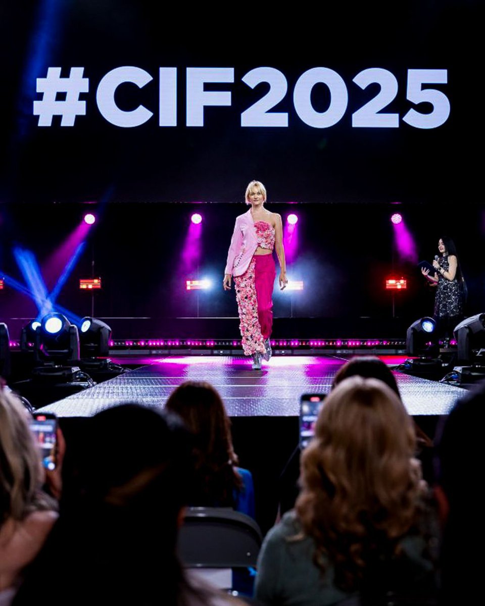 ReactionAV's tweet image. Creativity met the catwalk at the VidSummit closing-night Creators in Fashion shoppable fashion show. We brought the runway to life with dynamic lighting, bold visuals, and precision audio that turned every look into a moment.💡📸🎬 #EventDesign #AV #EventProduction #LiveEvents