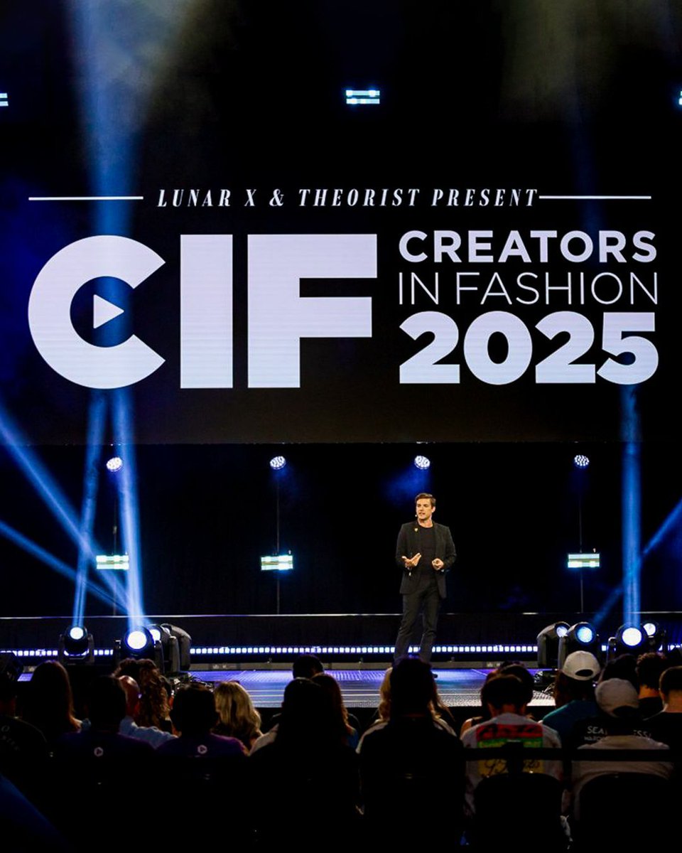 ReactionAV's tweet image. Creativity met the catwalk at the VidSummit closing-night Creators in Fashion shoppable fashion show. We brought the runway to life with dynamic lighting, bold visuals, and precision audio that turned every look into a moment.💡📸🎬 #EventDesign #AV #EventProduction #LiveEvents