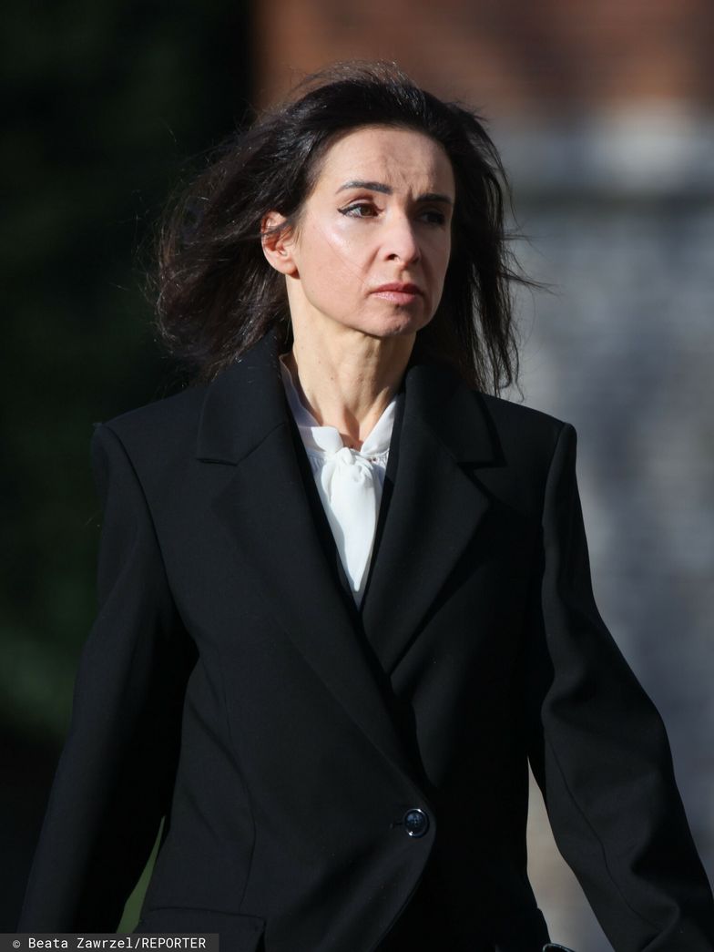 Sa fani? Piękność prawda? Taka sama jak i moralność... To rodzinne.