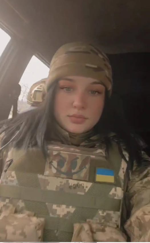 pogrebeckij's tweet image. На фронті загинула 21-річна медикиня з Миколаївщини Марія Бомберук.
Чорноморська ЗОШ 
11 жовтня 2025 року в нашій шкільній родині сталася велика втрата -  загинула випускниця школи  Бомберук Марія. 07.08.2023 року Маша приєдналася до лав Збройних Сил України та несла службу на…