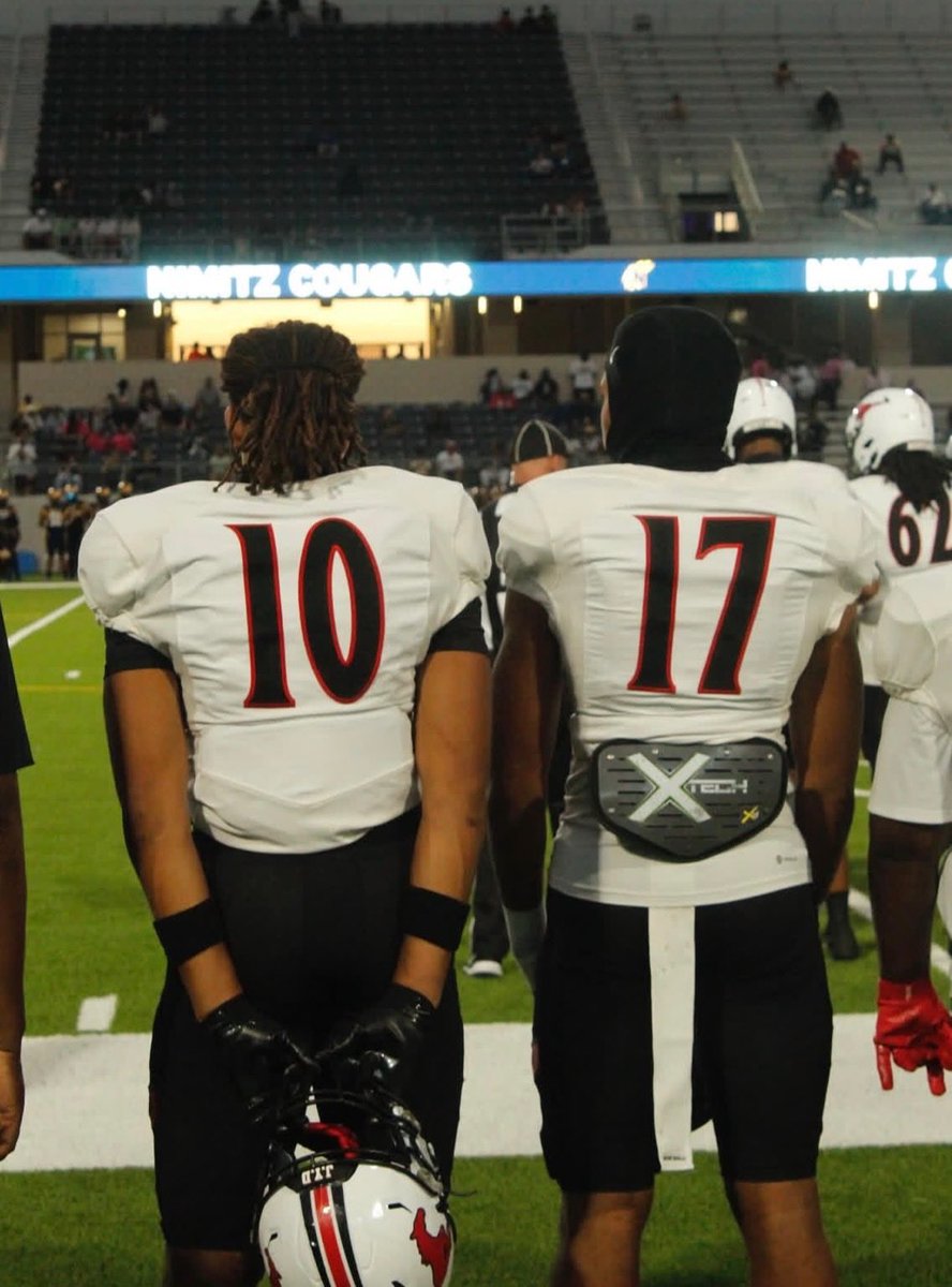 JonesTwins4423's tweet photo. It's game day! Recruiting is picking up, and we're trusting God's plan. We are focused on productivity without shortcuts or negativity. #ATGTG #Twin2Deep #GodsPlan https://t.co/k5Oa6q8SBr