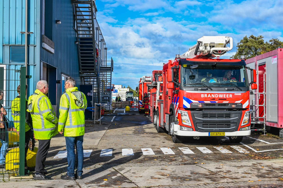 Brand in dak boterfabriek FrieslandCampina Noordwijk