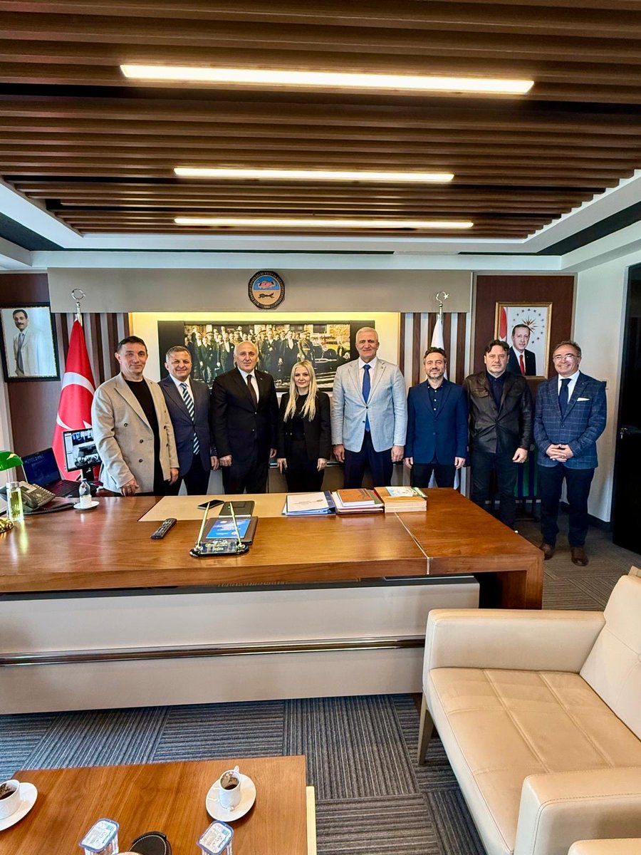 ridefist's tweet photo. Rize Dernekler Federasyonu yönetimi olarak 05/09 Kasım 2025 tarihleri arasında yapılacak olan 14. Rize tanıtım günleri bilgilendirme ve davet ziyaretleri kapsamında Rize Esnaf ve sanatkarlar birliği başkanı Güven AKSOY’u makamında ziyaret ederek istişarede bulunduk. https://t.co/TycVesPq6M