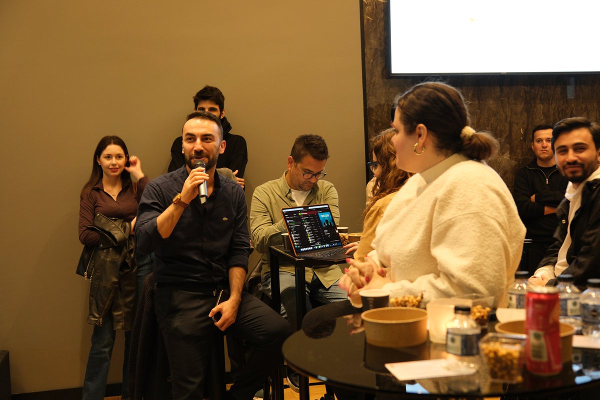 Komünite —— Bir defa yap, hep sat! tweet media