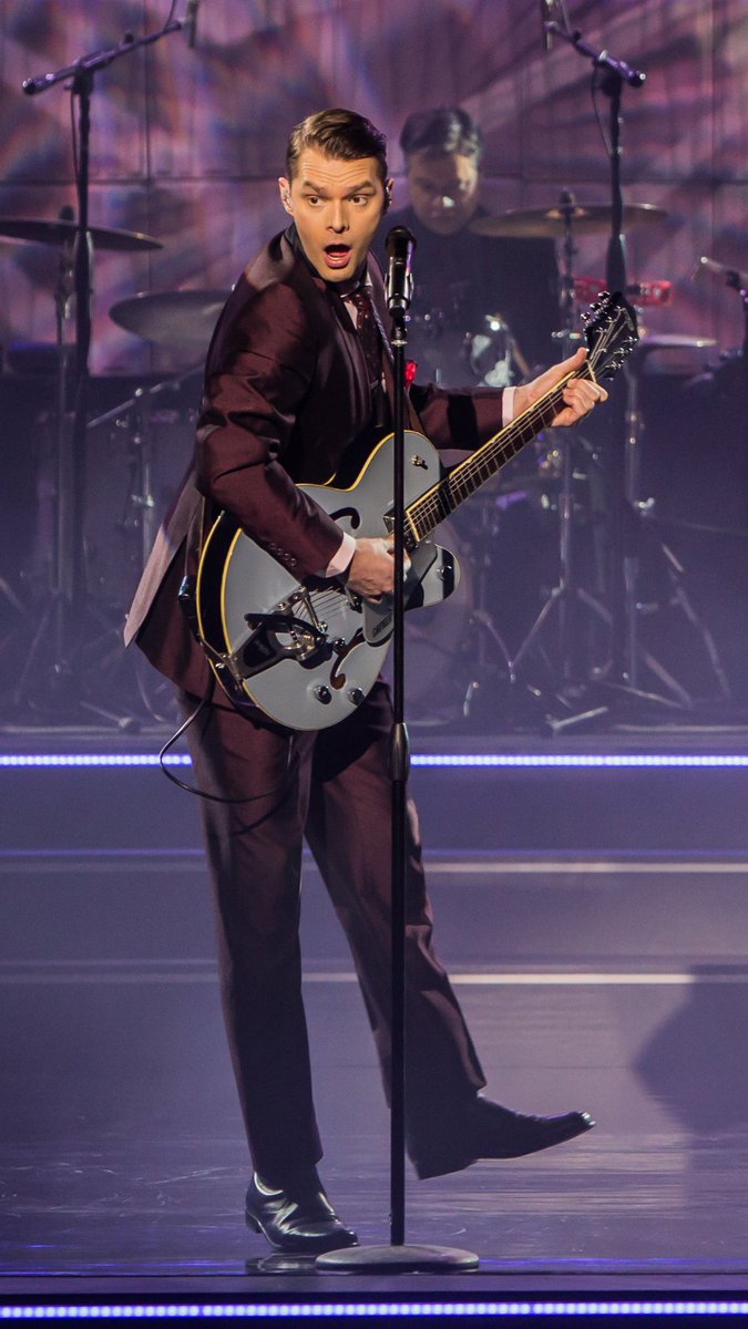 Interview with Producing Artistic Director <a href="/bswrooster/">Brandon Wardell</a> 

famousinterview.com/tribute-bands/…