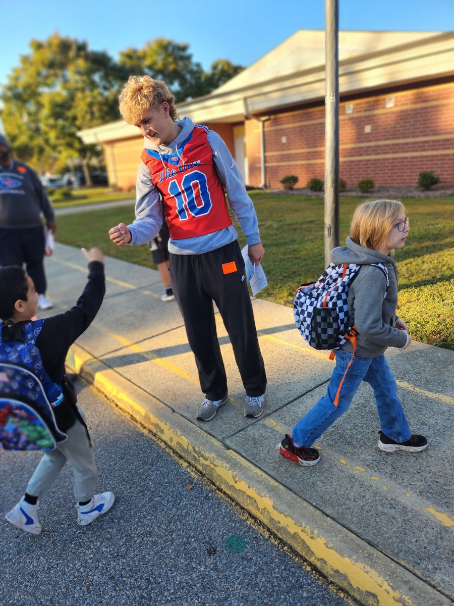 WoodchuckWorld tweet media