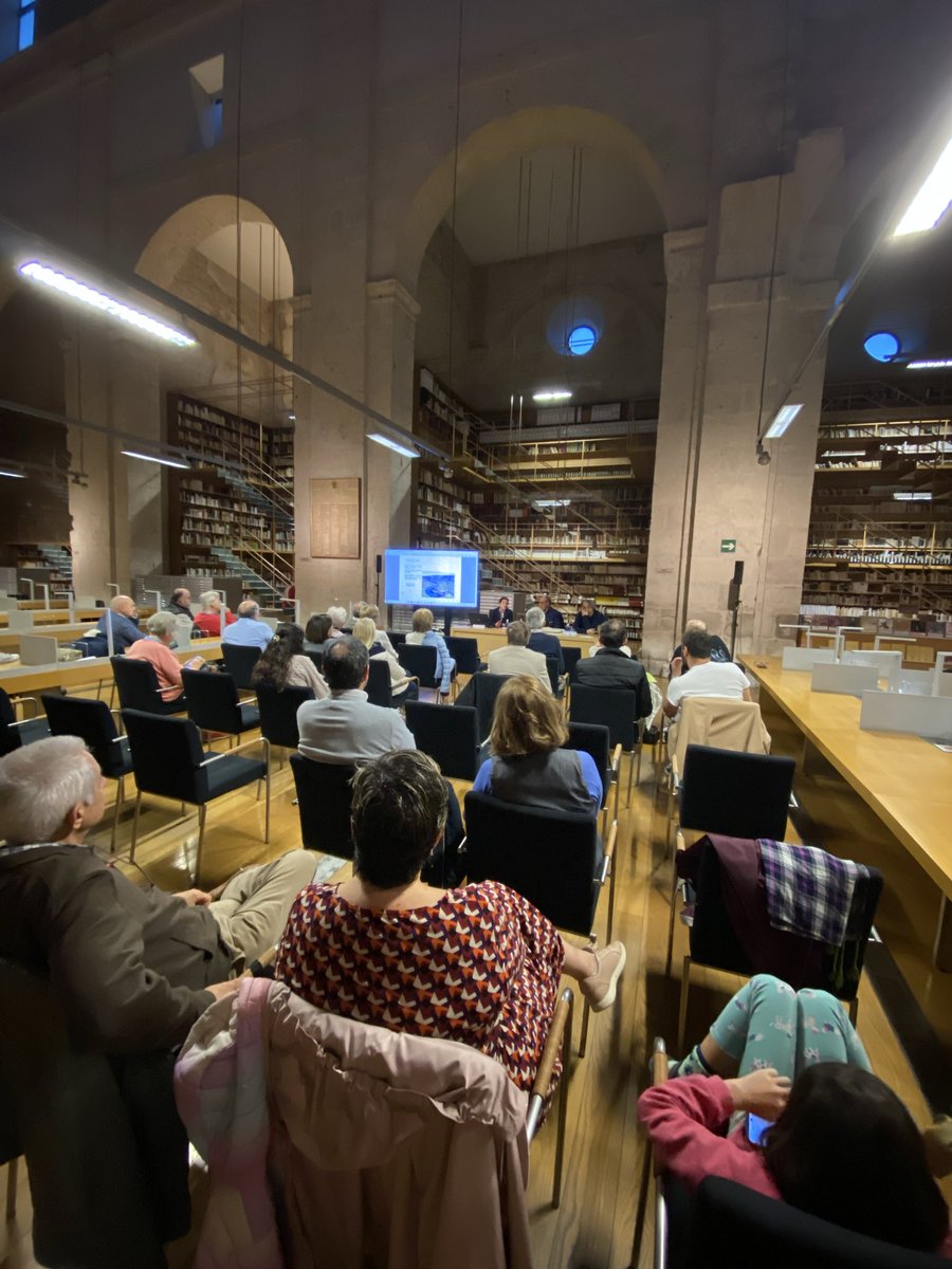 En el Archivo Municipal de Valladolid, <a href="/HispaniaNostra/">Hispania Nostra</a> celebra 50 años defendiendo el patrimonio cultural y natural de España. Medio siglo cultivando una ética del cuidado y democratización de lo común frente al olvido. Gracias <a href="/Ptrm_Valladolid/">Patrim. Valladolid</a> por impulsar este encuentro.