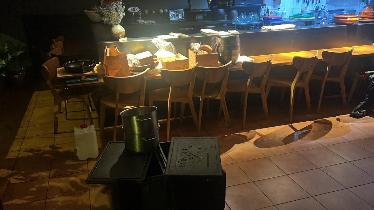 Mañana evento en un sitio donde no hay ni agua ni luz , a 3 hs de 539, a ver que sale...