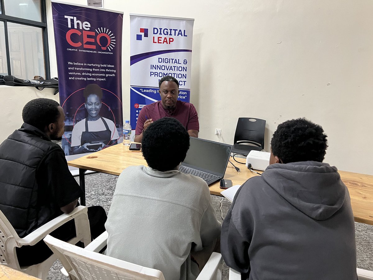 Theceorw's tweet photo. Great energy today at the  @HubMusanze .The  tech entrepreneurs had insightful one-on-one sessions with our experts. Focusing on both software &amp; hardware solutions.
@JicainRwanda @RISARwanda @HangaHubs https://t.co/DfkTVrCRrc