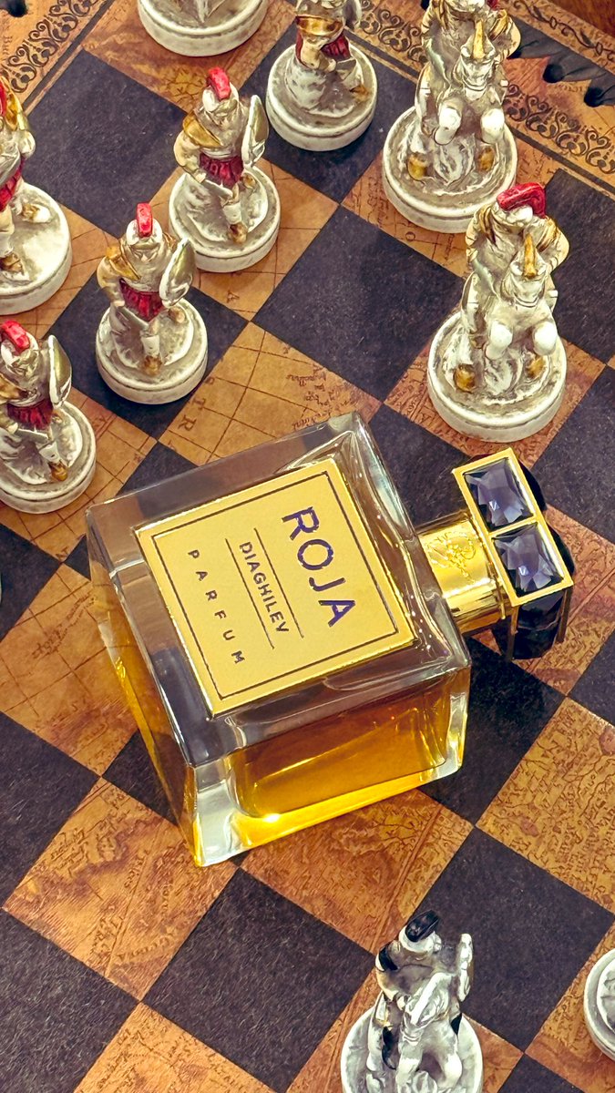 عطر ليس للجميع للقلة القليلة الي ترى الجمال في لوحة فنية ما يشتريها الكثير حتى لو ببلاش 😃
كلاسيكي بحت 
#SOTN 
#الخميس_الونيس 
#الخميس_الونيسᅠ𓃵 
#الخميس_الونيس𓅂 
#roadglide_007