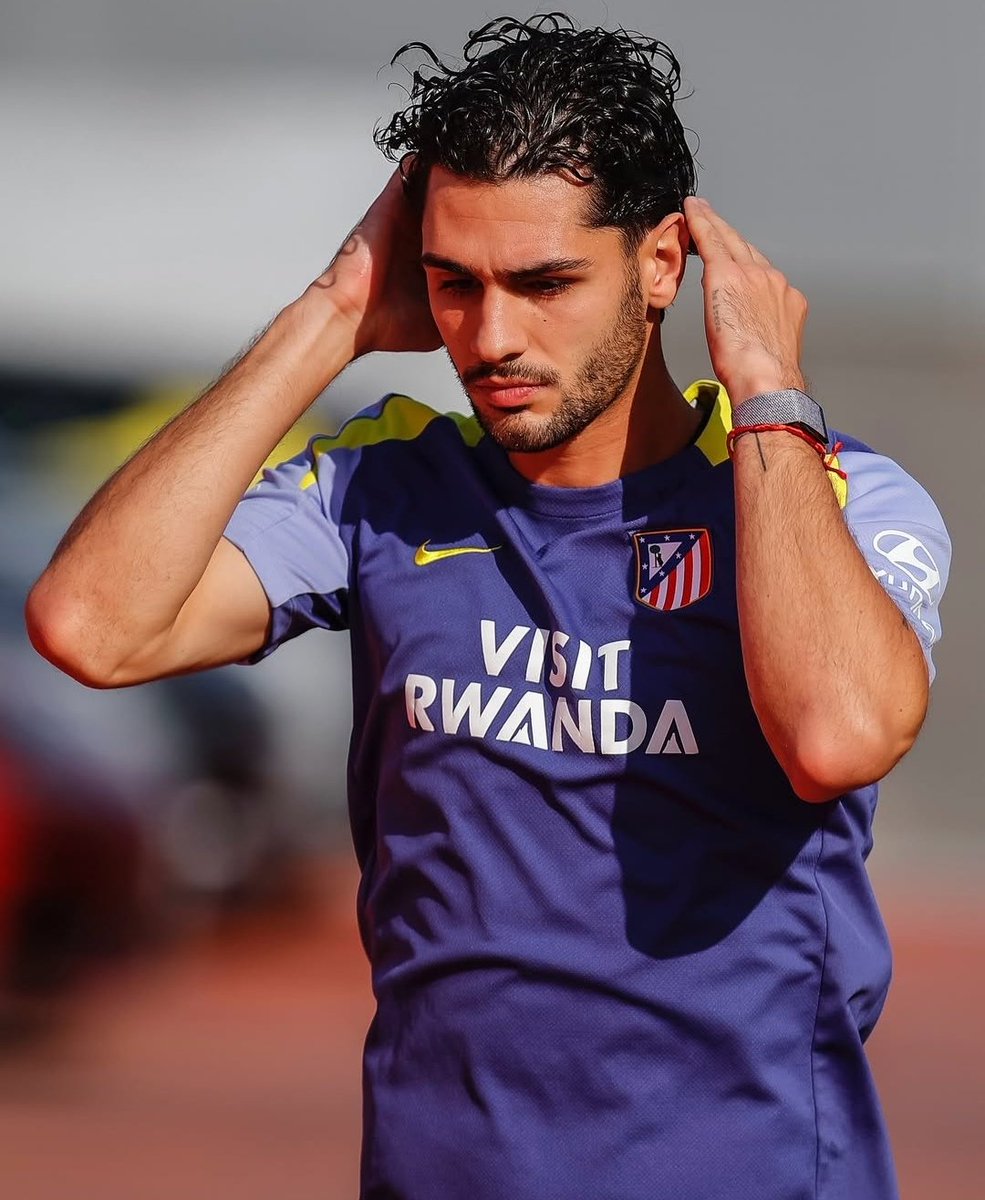 🚨💣ÚLTIMA HORA: Johnny Cardoso está muy cerca de volver a los entrenamientos con el grupo y de vaciar completamente la enfermería.

<a href="/marca/">MARCA</a>