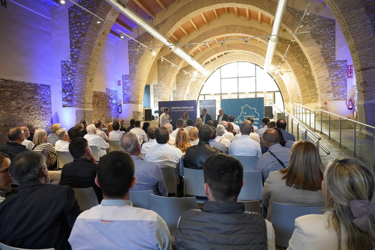 Garantim més recursos que mai amb més de 50 milions d'euros en inversió directa als 135 municipis. 

📍Junta Directiva del <a href="/popularescs/">Partido Popular de Castellón</a> a Benicarló.