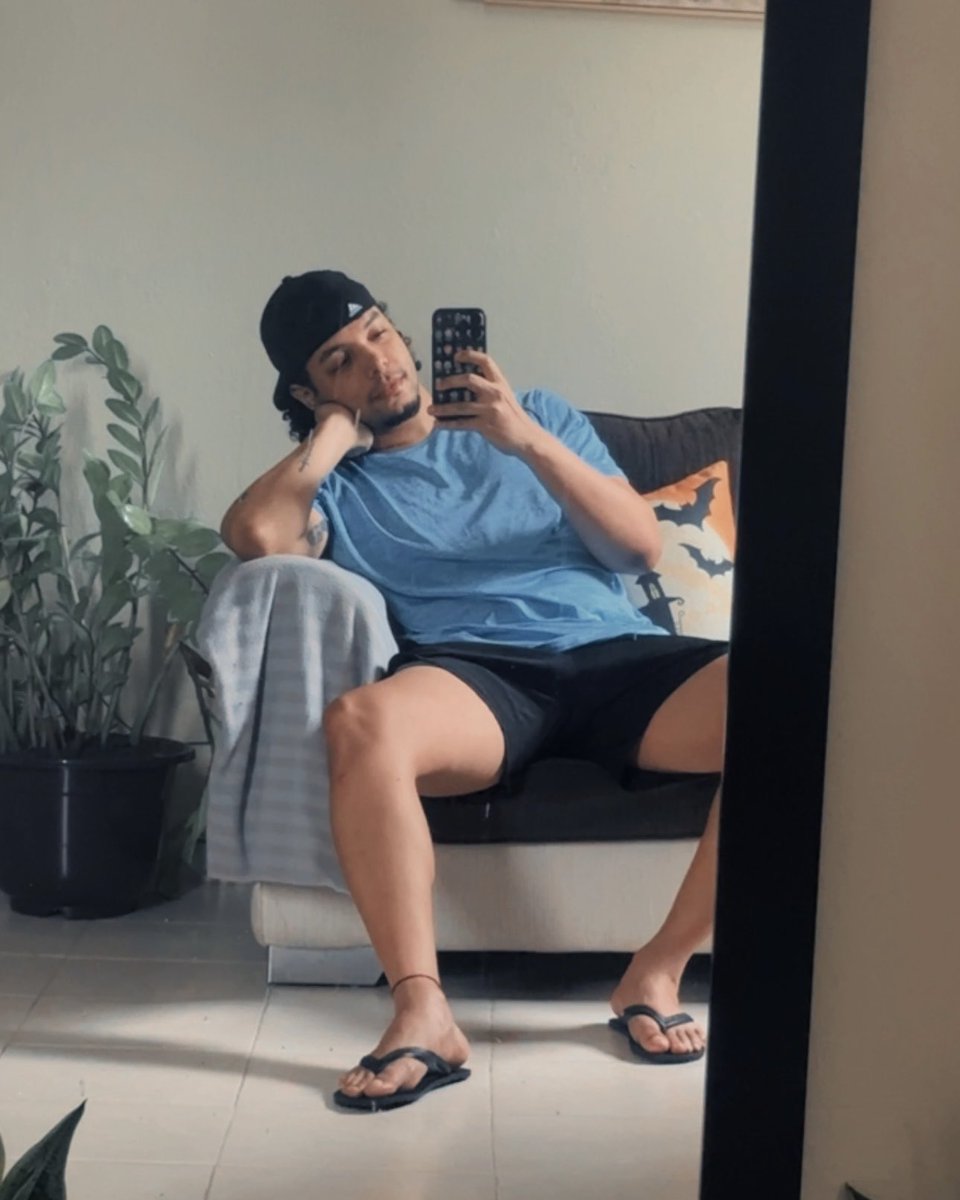 ♱ 𝐓𝐨𝐦𝐦𝐲 𝐕𝐚𝐥𝐝𝐞𝐥𝐥𝐚𝐪𝐮𝐞 ♱ tweet media